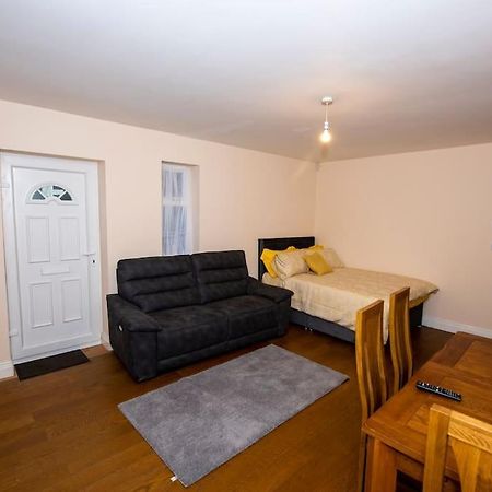 Appartement Littlefold à Northwood  Extérieur photo